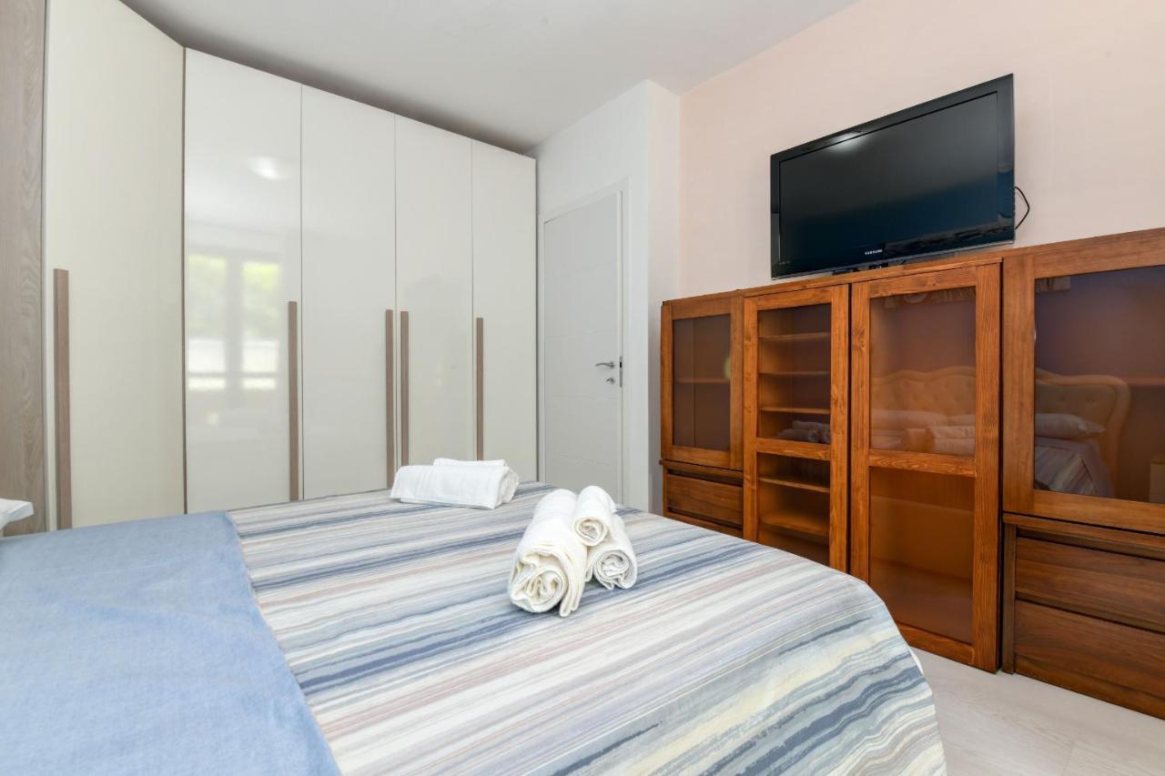 My Desenzano Holiday Apartment ديسينسانو ديل غاردا المظهر الخارجي الصورة